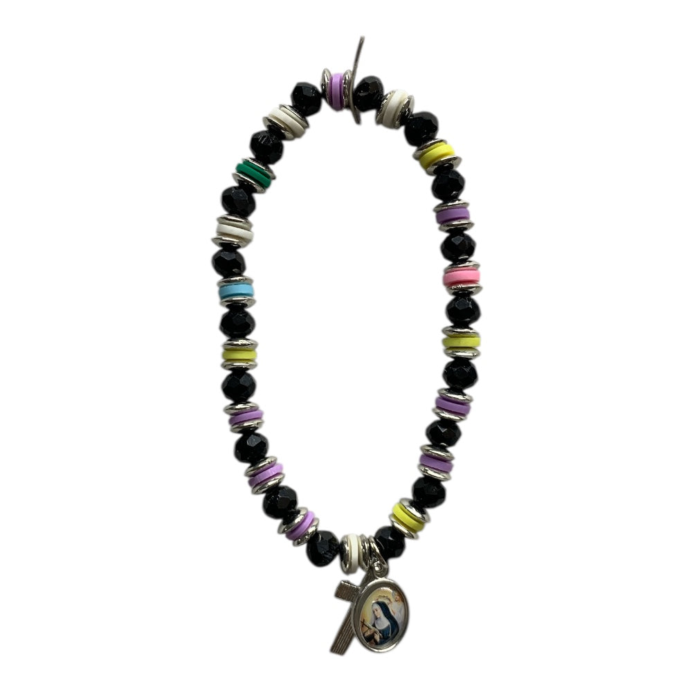 Bracciale elastico con croce e medaglia di Santa Rita – grani neri e dischetti colorati